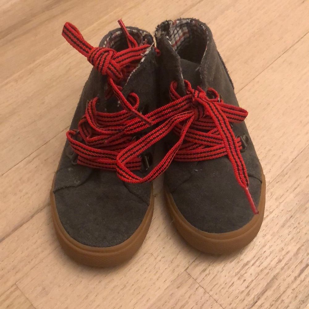 Boys booties size 8
